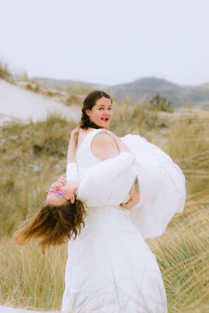 Wedding photography dunes lesbian couple Netherlands