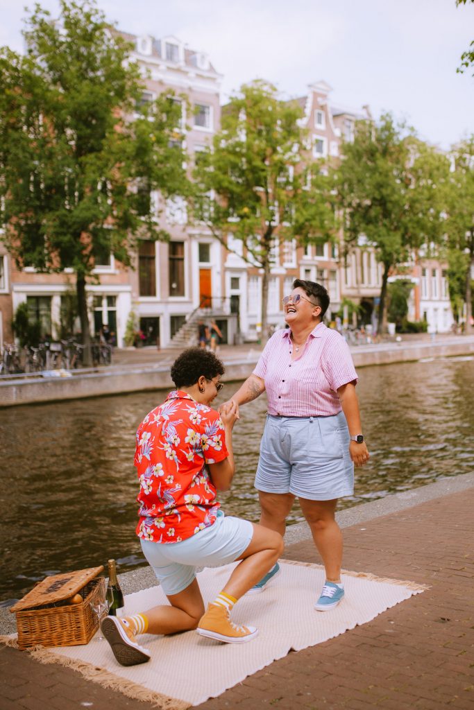 Verlovings fotoshoot Amsterdam lesbisch stel
